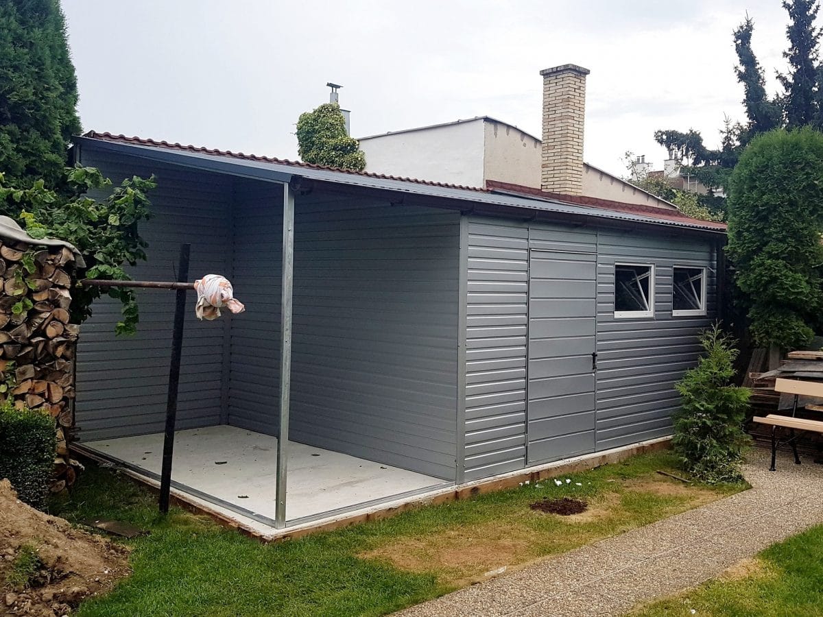 Gartenhaus 5×4m + zusätzliche Überdachung 2x4 - Silber